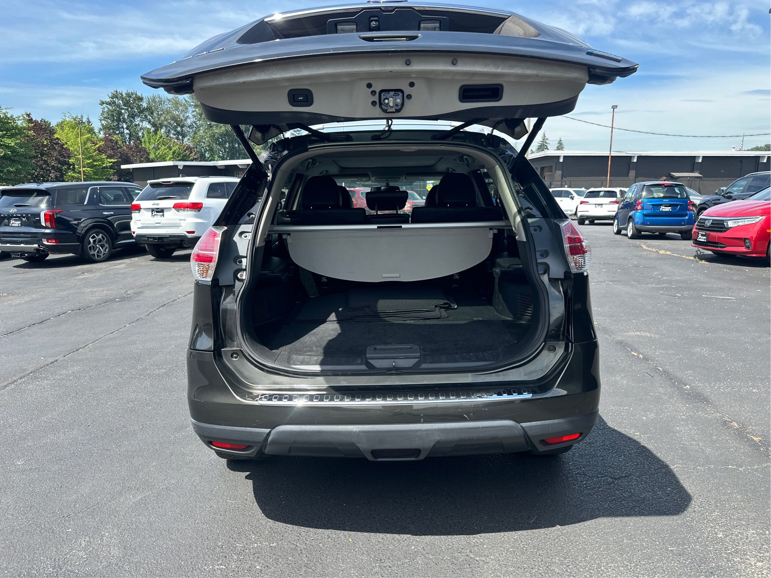 Used 2014 Nissan Rogue SL AWD/4WD image 11