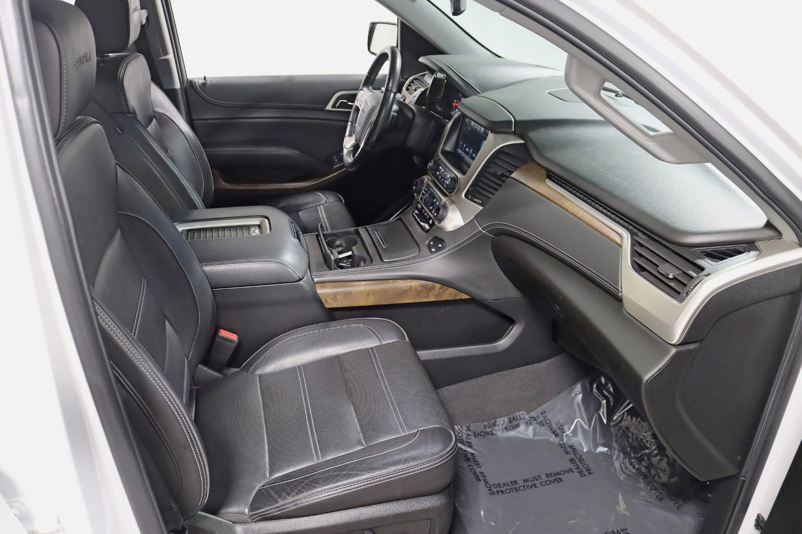 Used 2019 GMC Yukon Denali image 32