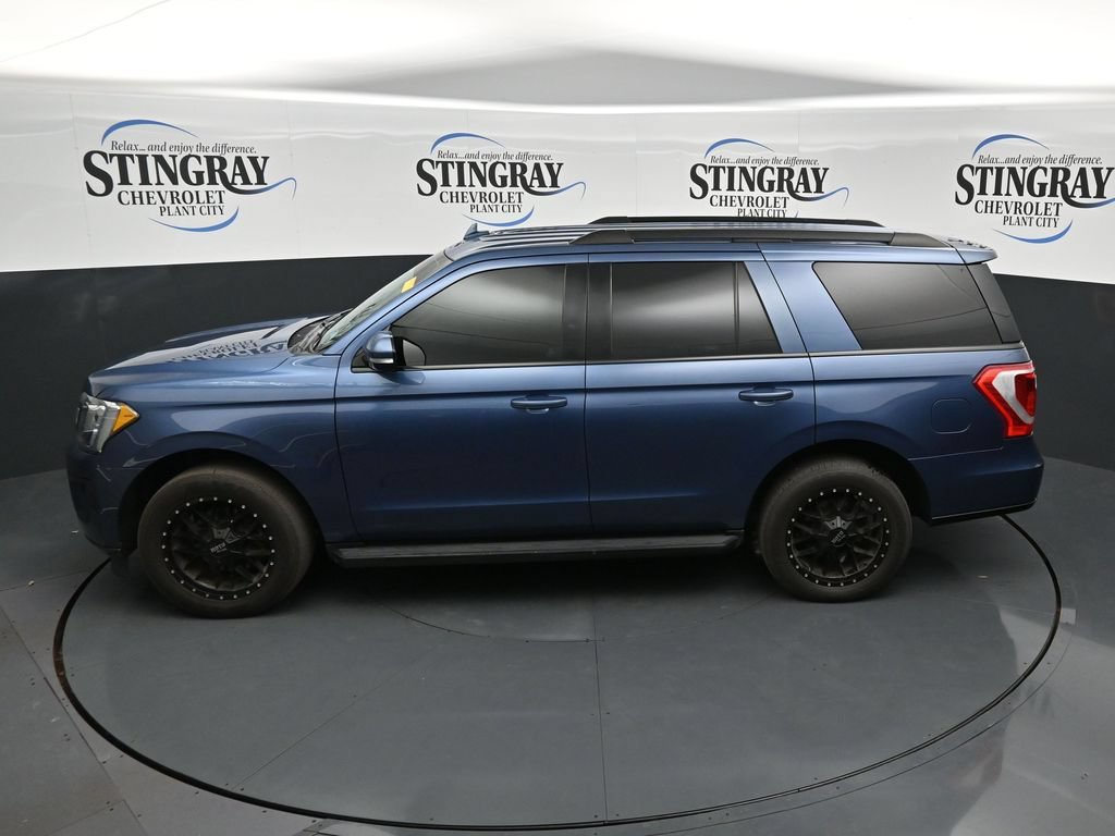 Used 2020 Ford Expedition XLT w/ Equipment Group 202A RWD image 21