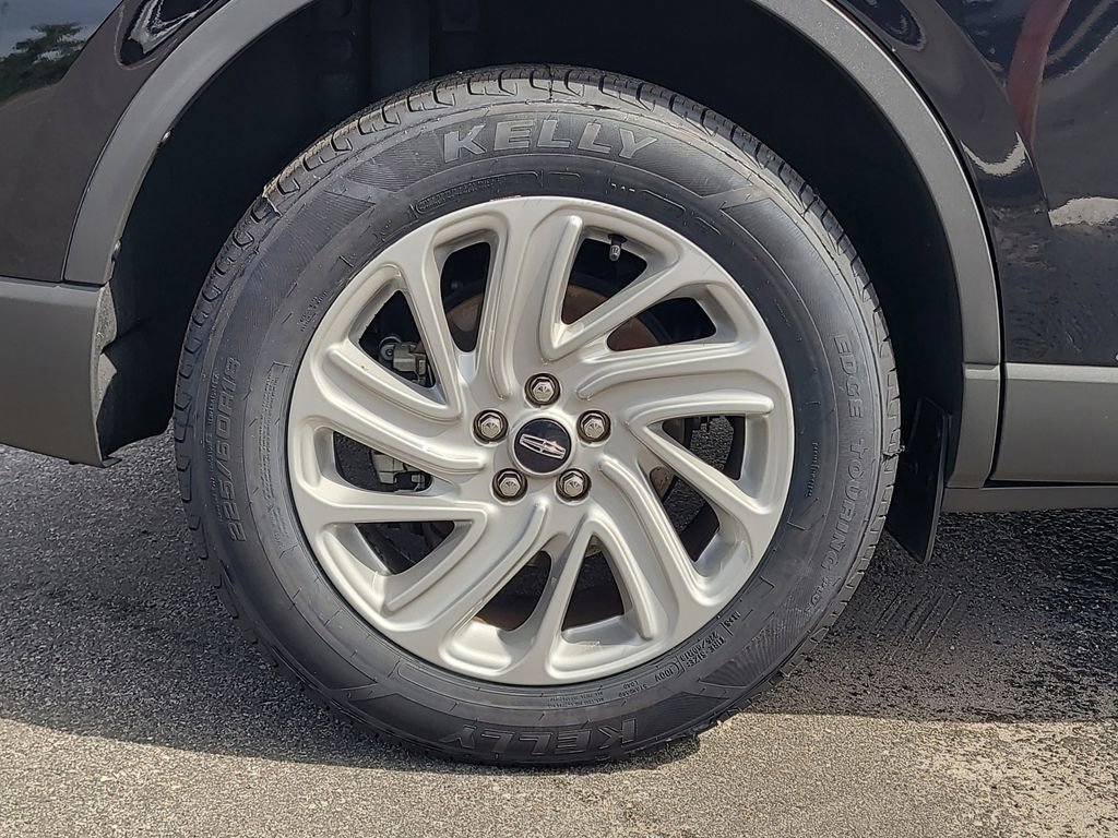 Used 2022 Lincoln Corsair FWD image 5