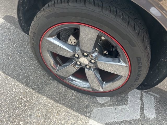Used 2014 Dodge Challenger SXT RWD image 18