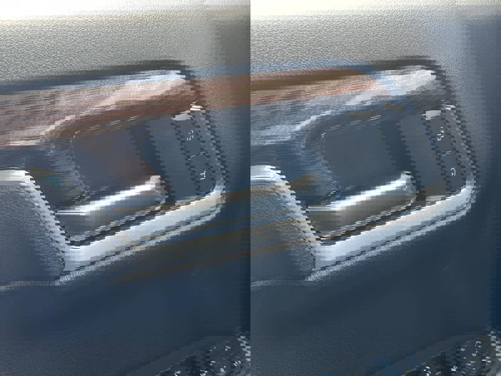 Certified 2025 Chevrolet Silverado 1500 LT image 23