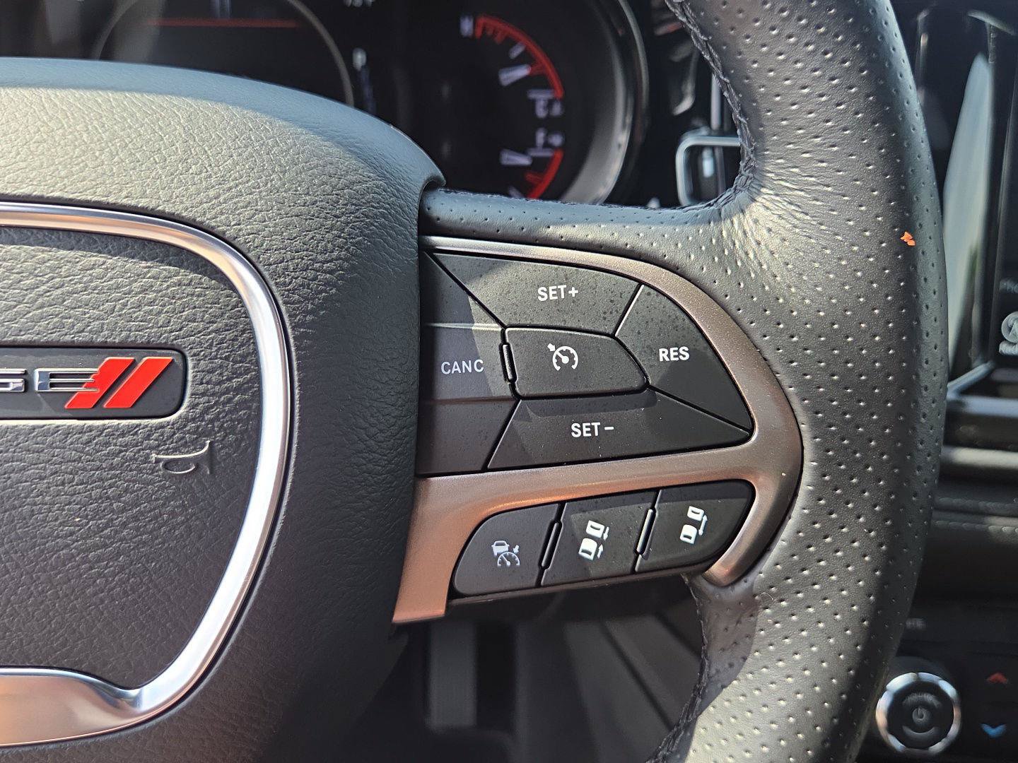 Used 2024 Dodge Durango SXT w/ SXT Blacktop Group AWD/4WD image 26