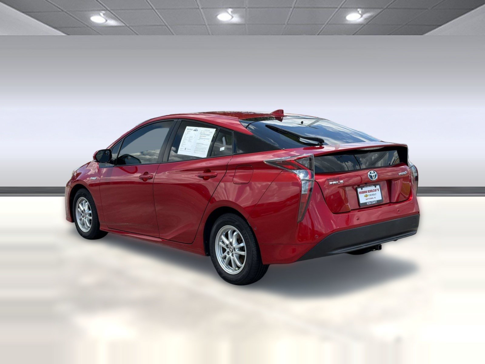 Used 2018 Toyota Prius Two w/ Prius Two Safety Plus Package FWD image 3