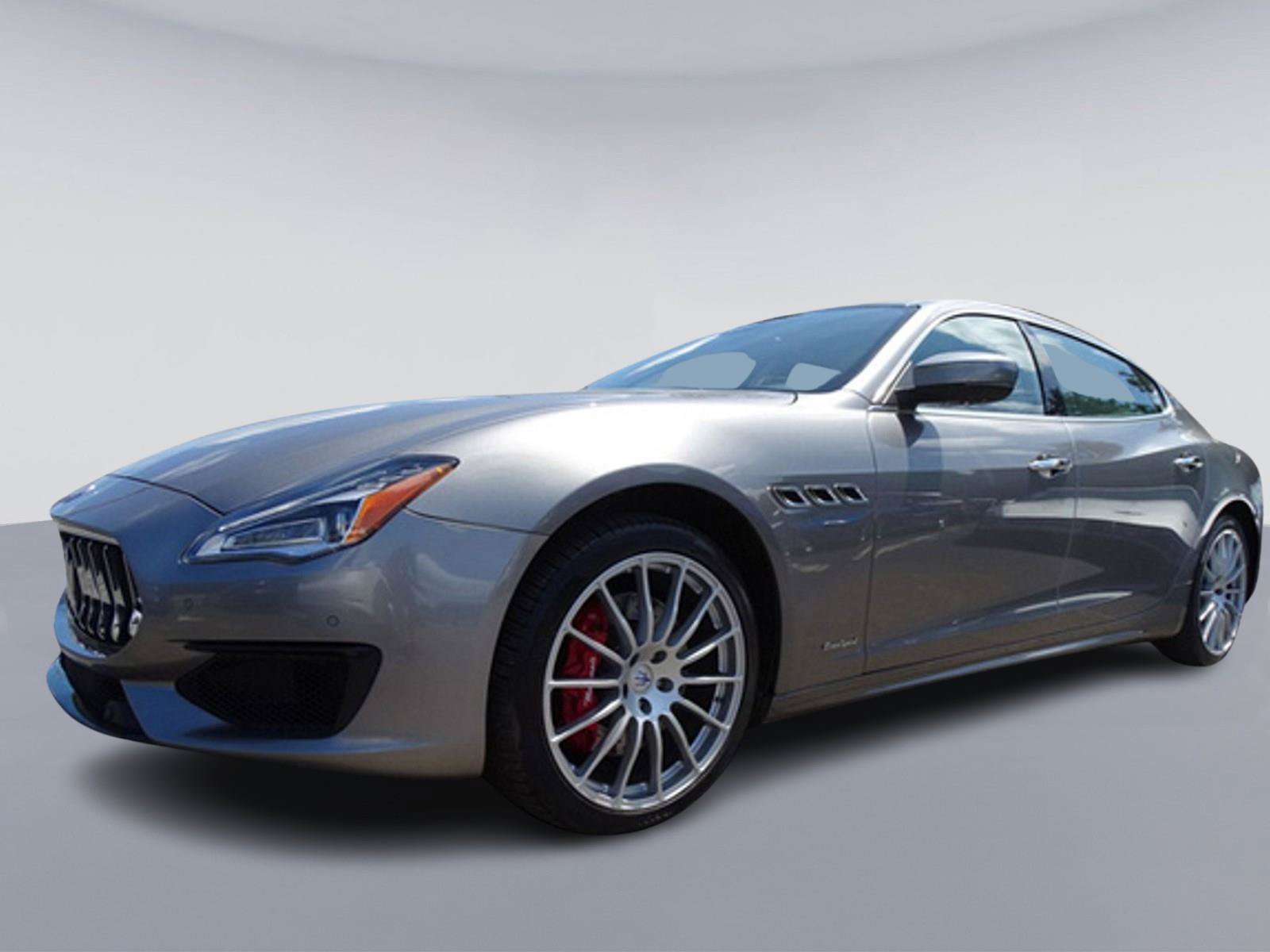 Used 2018 Maserati Quattroporte S GranSport Q4 AWD/4WD image 4