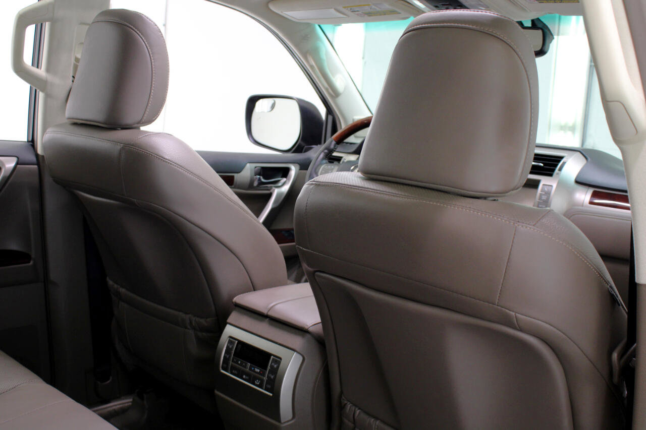 Used 2016 Lexus GX 460 w/ Premium Package image 43
