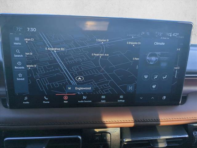 Used 2022 Lincoln Nautilus Reserve w/ Equipment Group 202A image 13