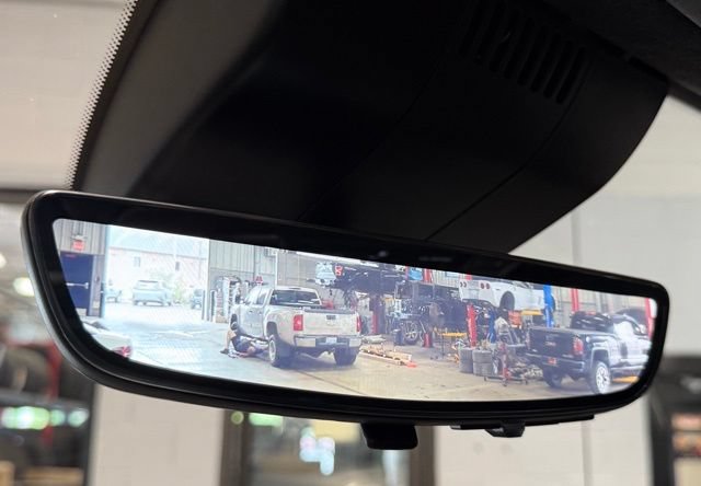 Used 2022 GMC Sierra 1500 Denali Ultimate AWD/4WD image 16