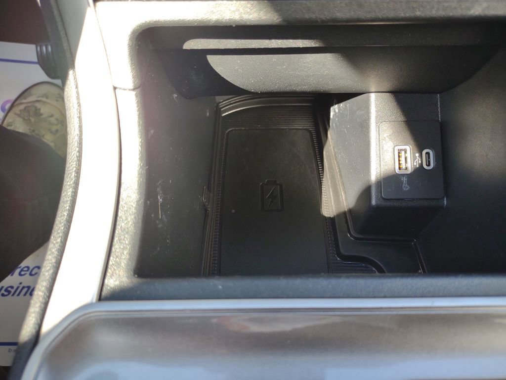 Used 2024 Ford Edge SEL w/ Convenience Package image 40