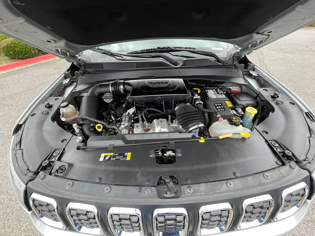 Used 2024 Jeep Compass Latitude AWD/4WD image 32