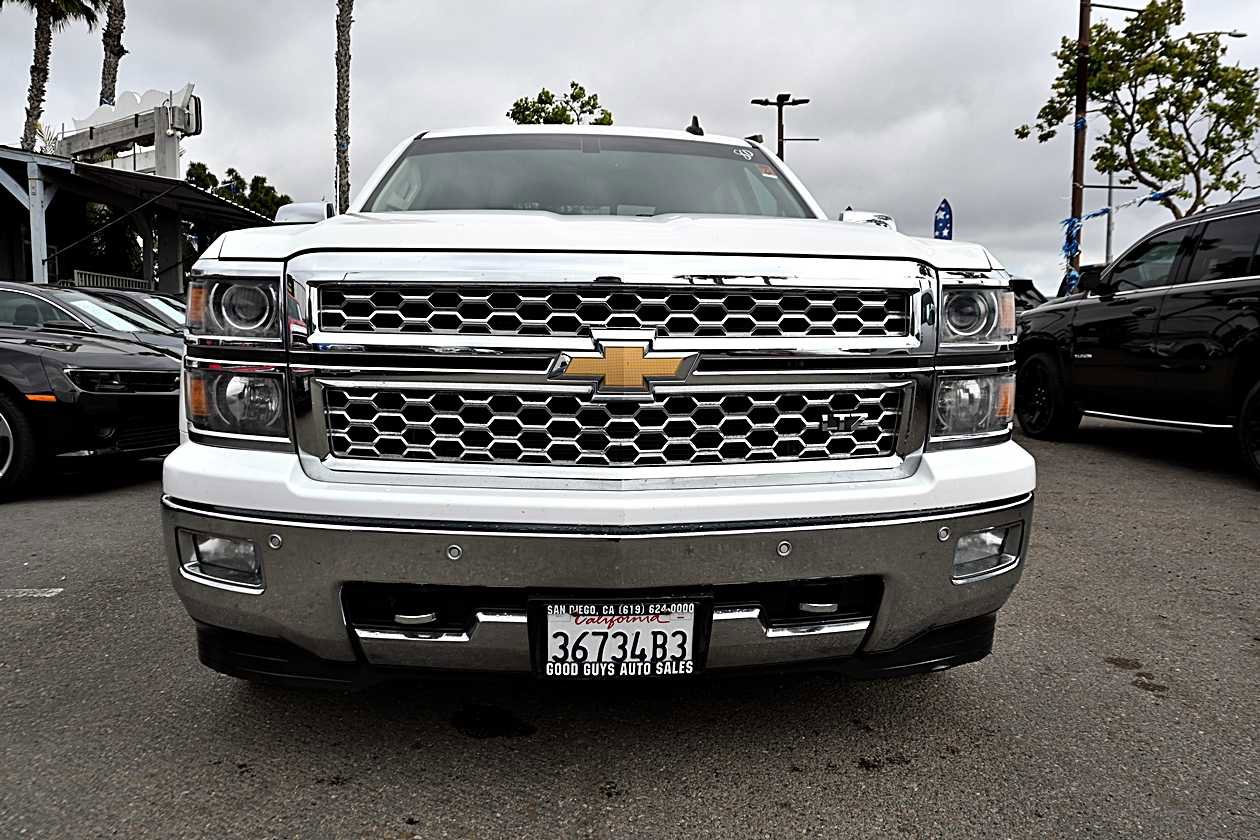 Used 2015 Chevrolet Silverado 1500 LTZ w/ Texas Edition, 1LZ Trim RWD image 2