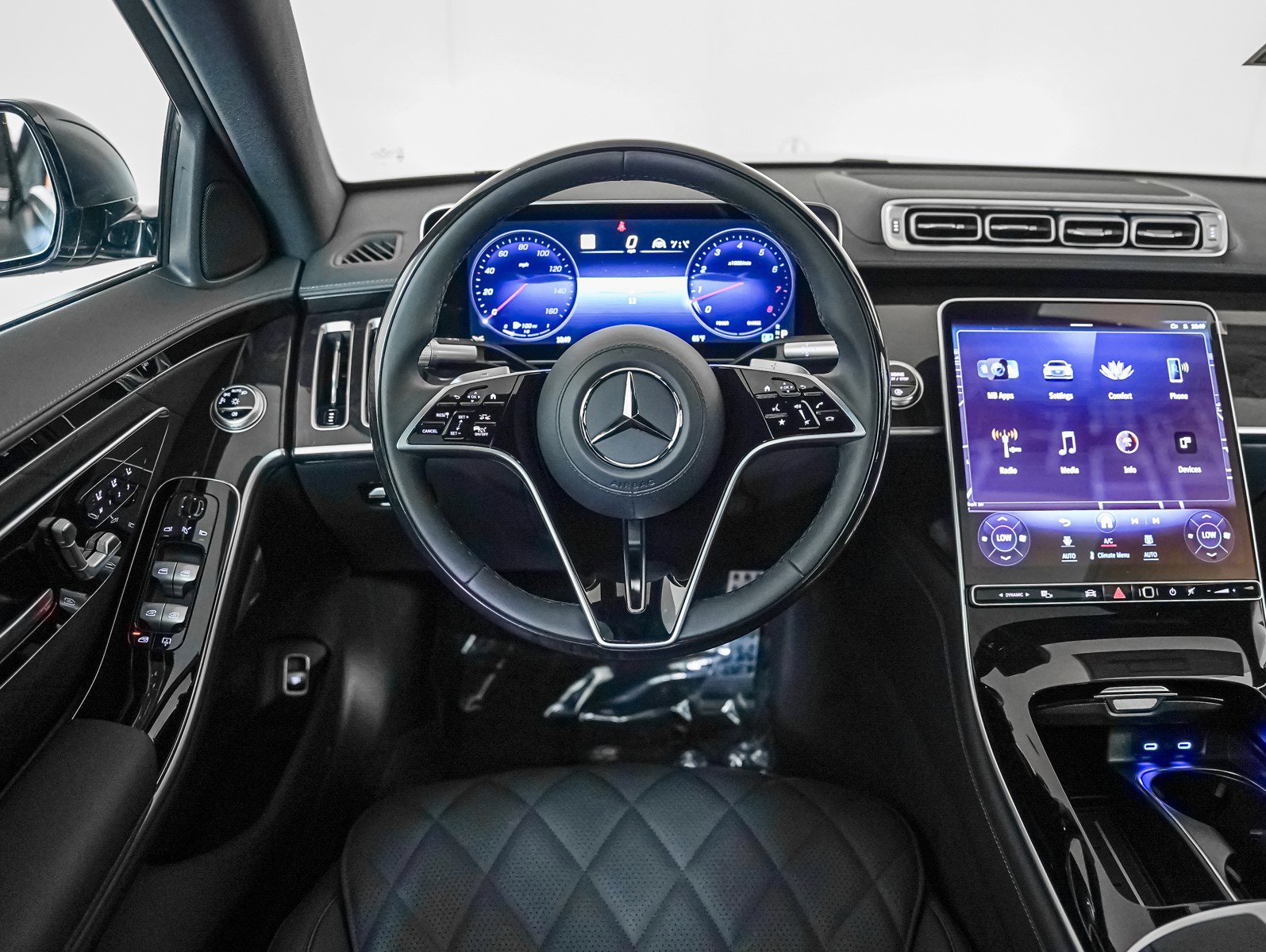 New 2026 Mercedes-Benz S 580 4MATIC Sedan image 14