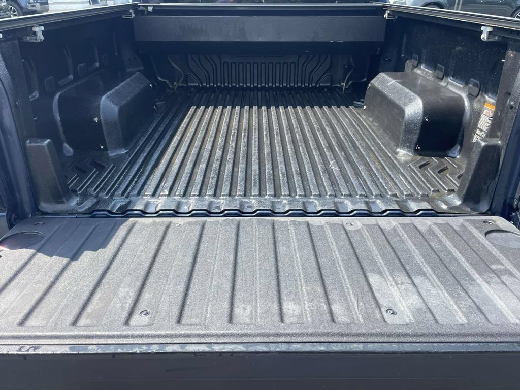 Used 2020 GMC Sierra 1500 Elevation w/ Elevation Value Package AWD/4WD image 12