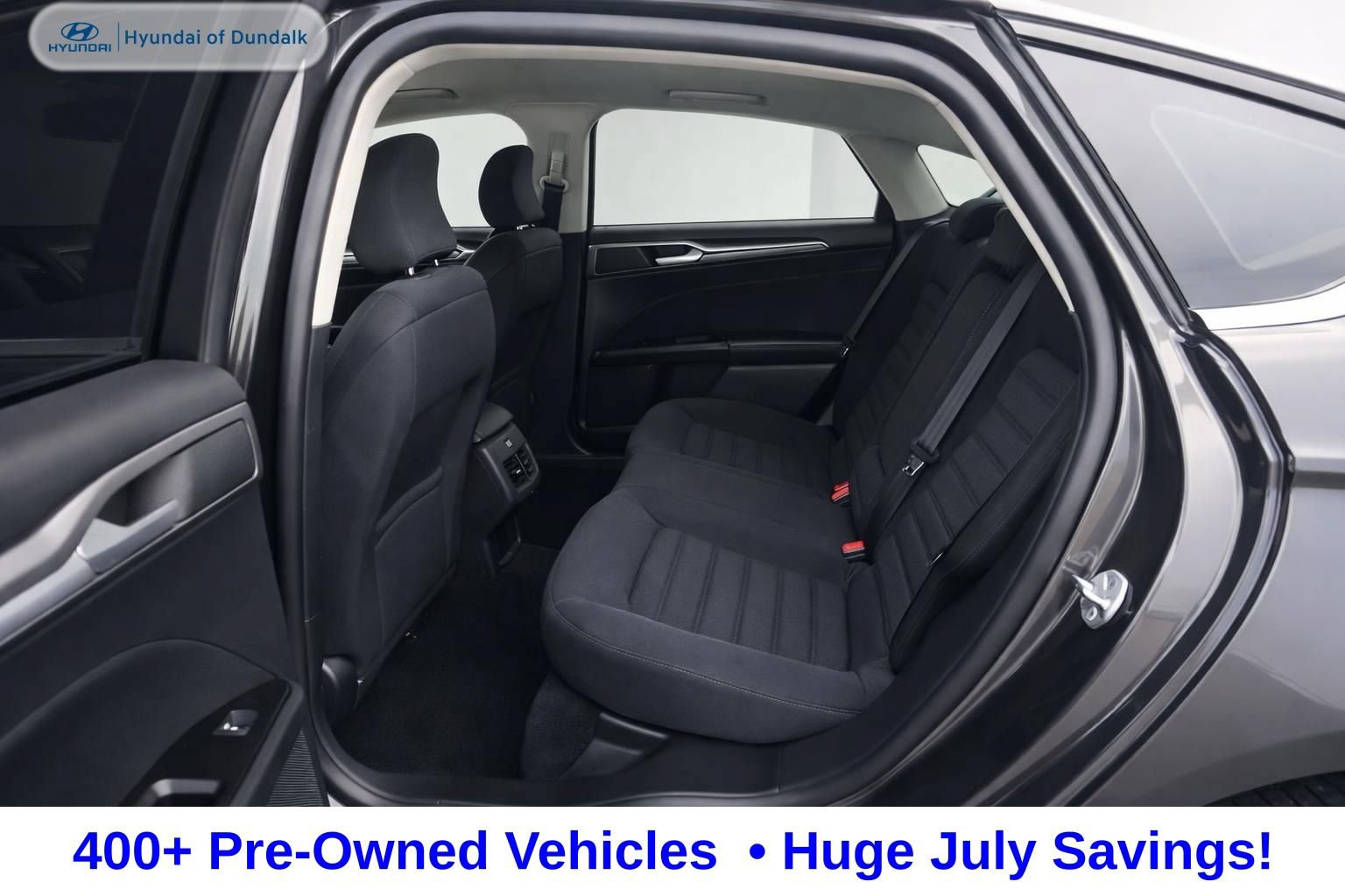 Used 2020 Ford Fusion SE FWD image 19