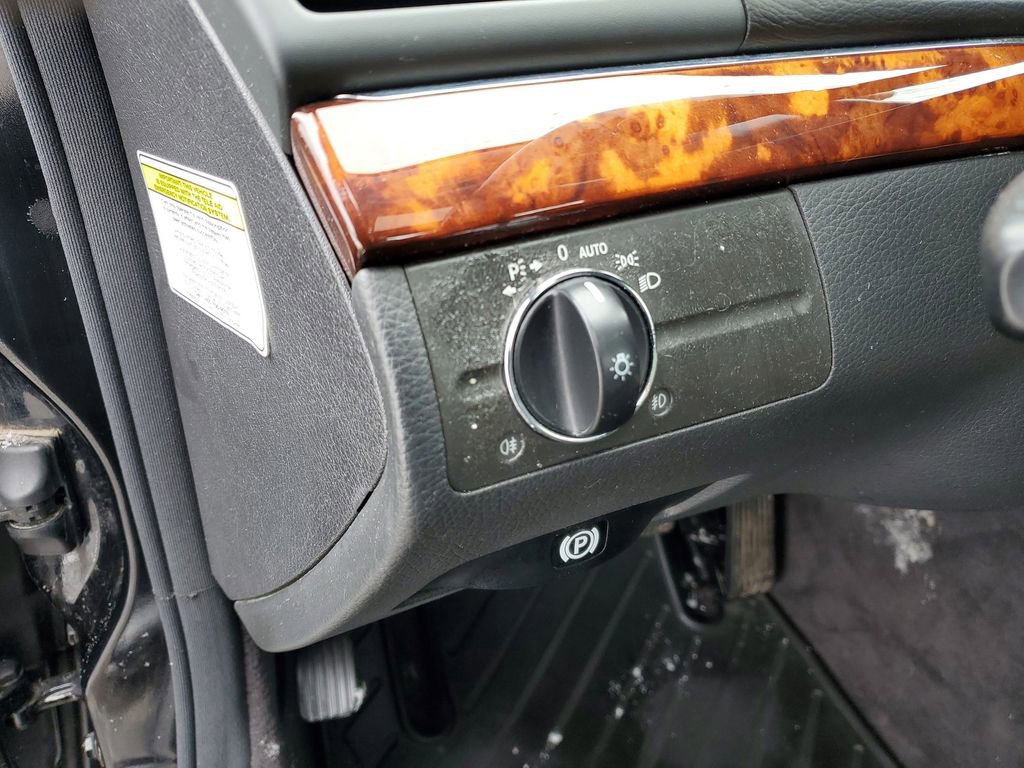 Used 2006 Mercedes-Benz E 350 4MATIC Sedan image 9