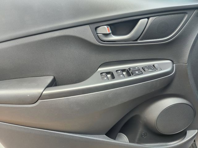 Used 2022 Hyundai Kona SEL FWD image 23