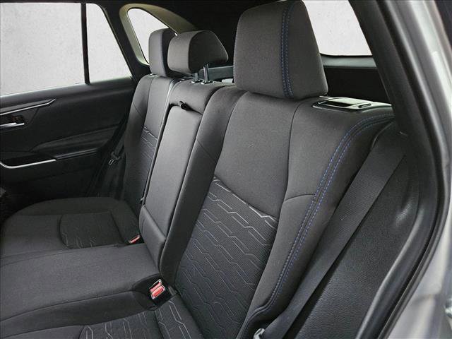 Used 2022 Toyota RAV4 SE image 18