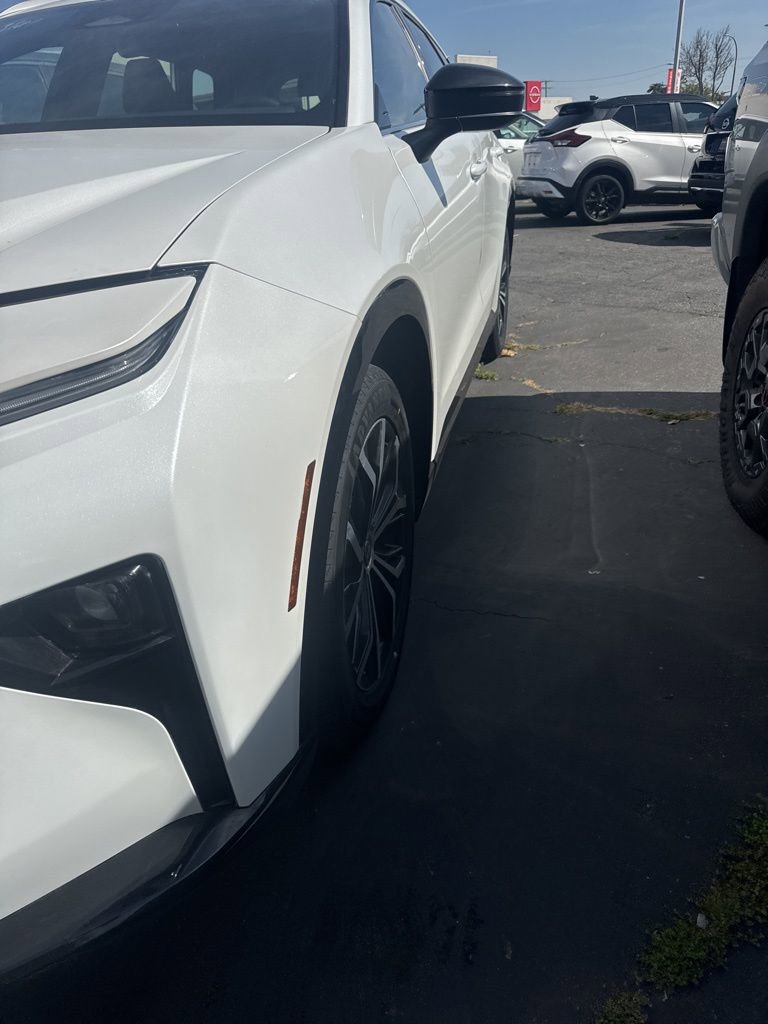 Used 2025 Toyota Crown Signia