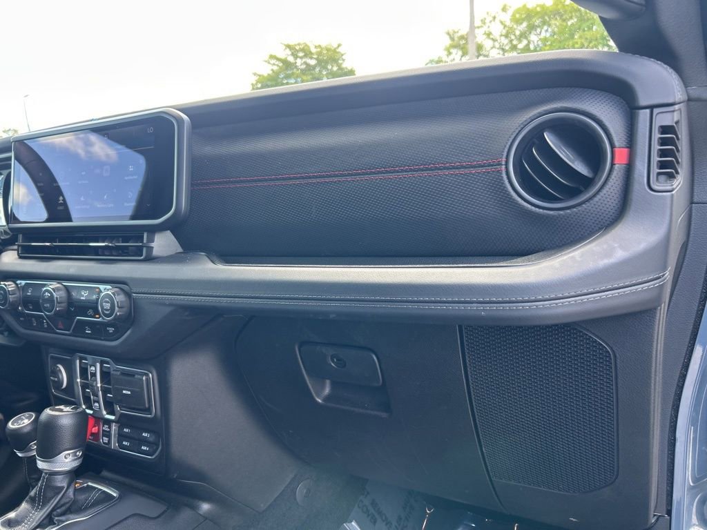 Certified 2025 Jeep Wrangler Unlimited Rubicon image 24