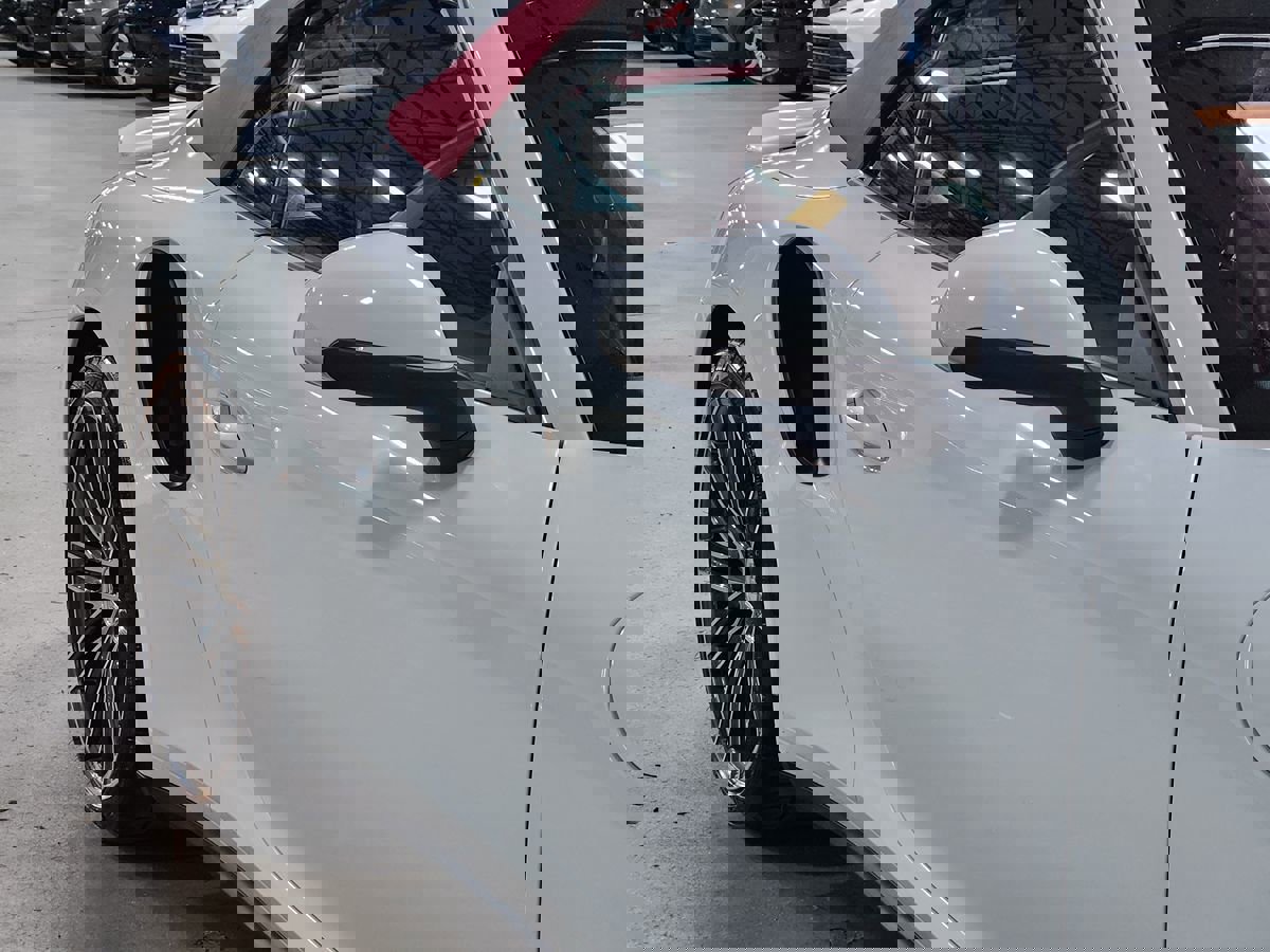 Used 2019 Porsche 911 Turbo image 23