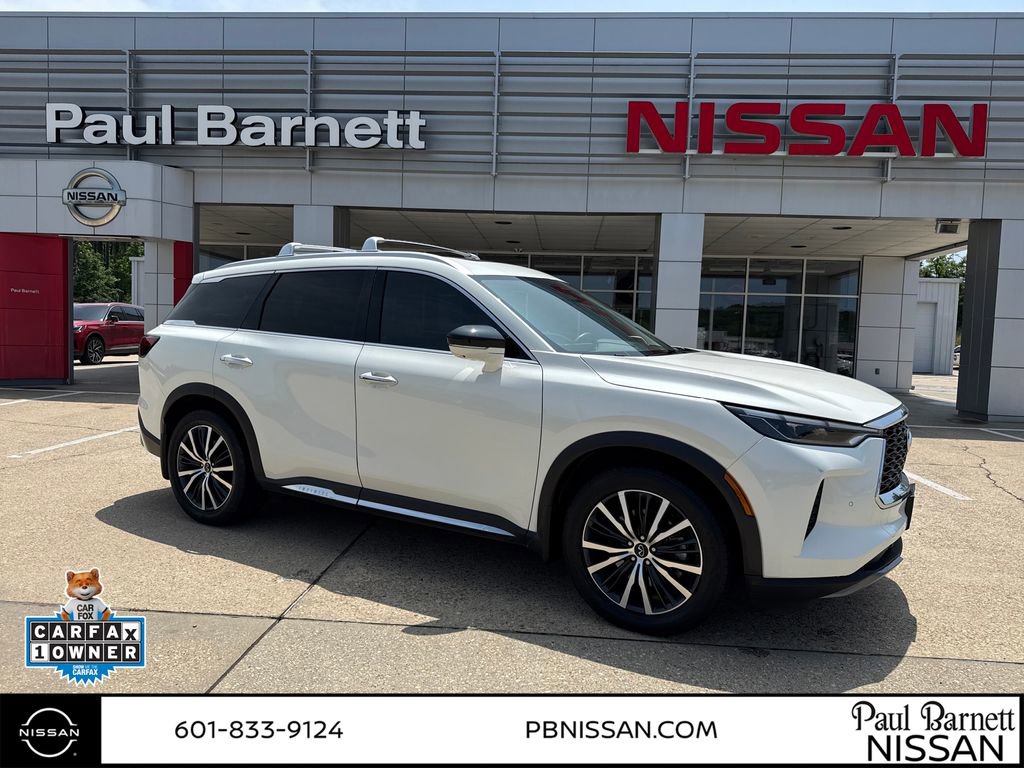 Used 2023 INFINITI QX60 Sensory w/ Vision Package AWD/4WD image 4