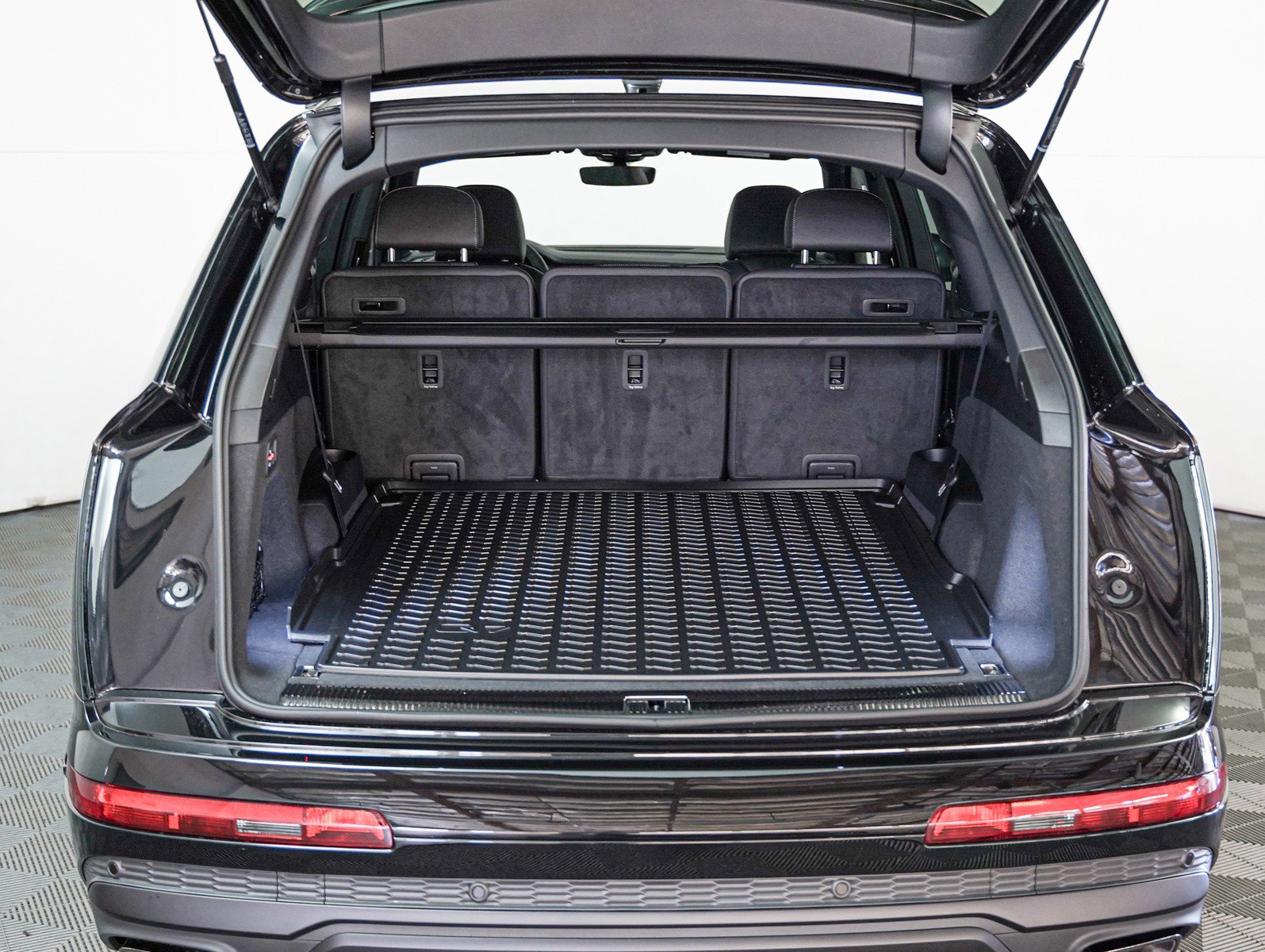 New 2026 Audi Q7 2.0T Premium image 8