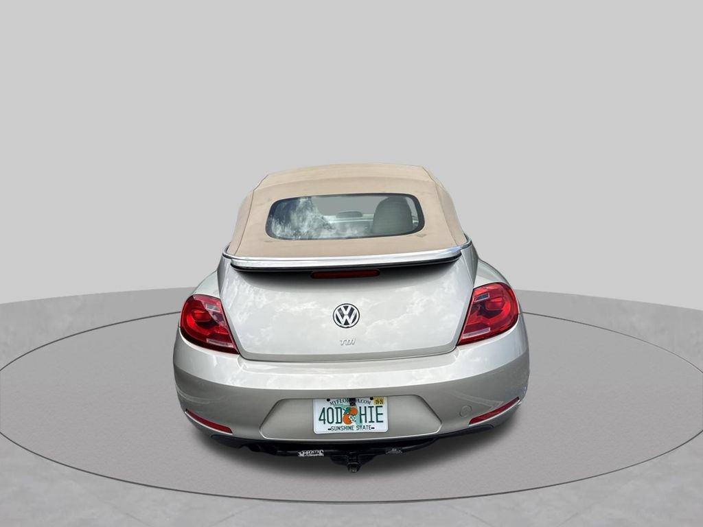 Used 2014 Volkswagen Beetle TDI FWD image 6