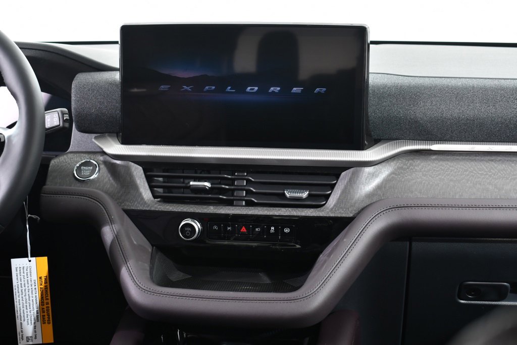 New 2026 Ford Explorer Platinum w/ LUX Leather Package image 9