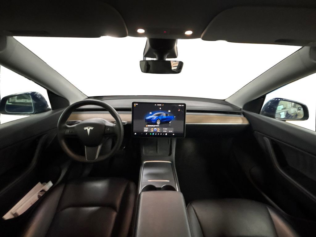 Used 2022 Tesla Model Y Long Range AWD/4WD image 16