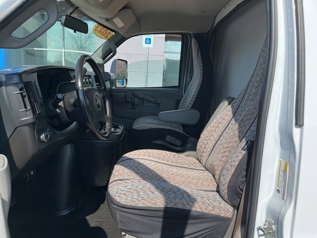 Used 2023 Chevrolet Express 3500 w/ Power Convenience Package image 16