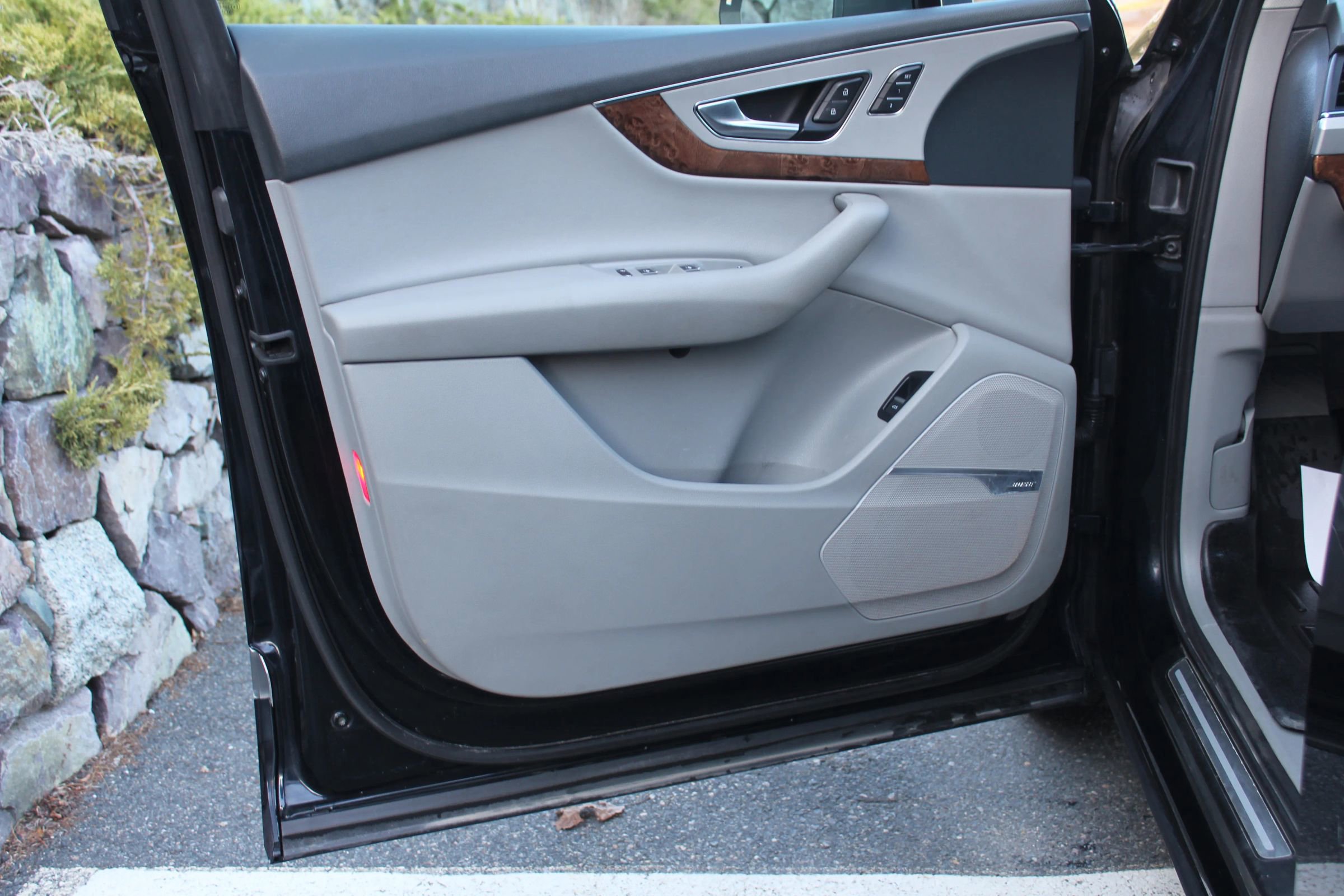 Used 2017 Audi Q7 2.0T Premium Plus w/ Premium Plus Package image 11