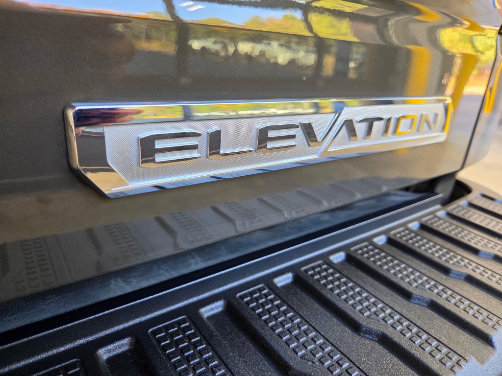 Used 2024 GMC Sierra 1500 Elevation w/ Elevation Premium Package AWD/4WD image 10