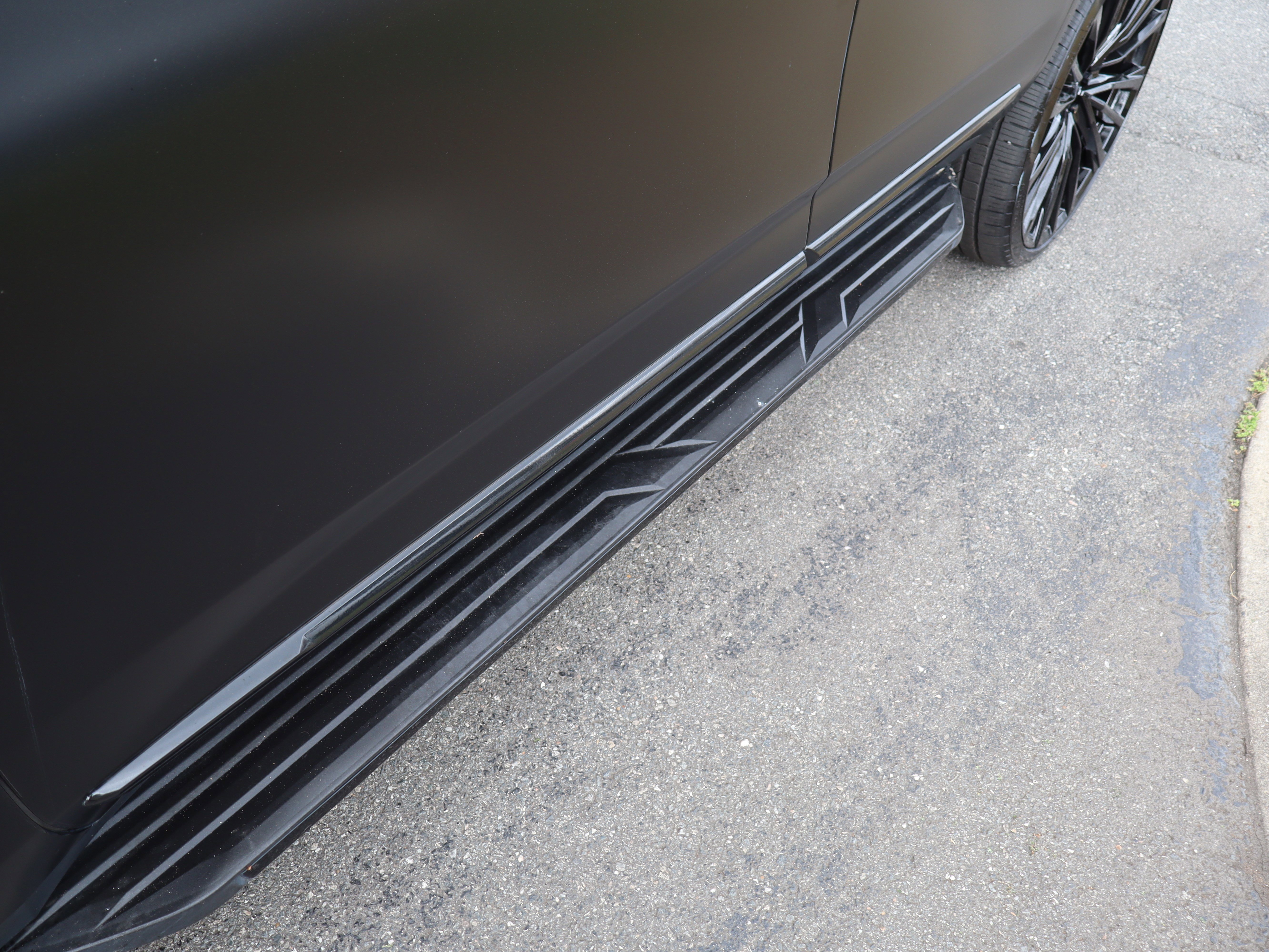 Used 2022 GMC Yukon SLT w/ SLT Premium Package image 17