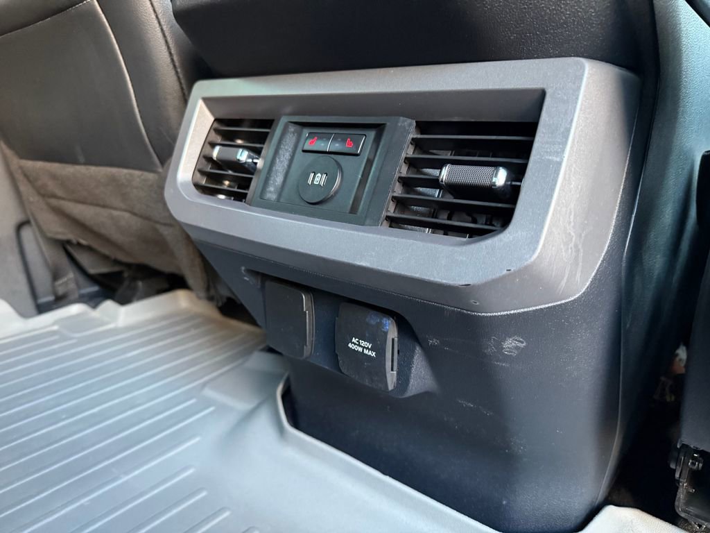 Used 2023 Ford F250 Lariat w/ Chrome Package image 24