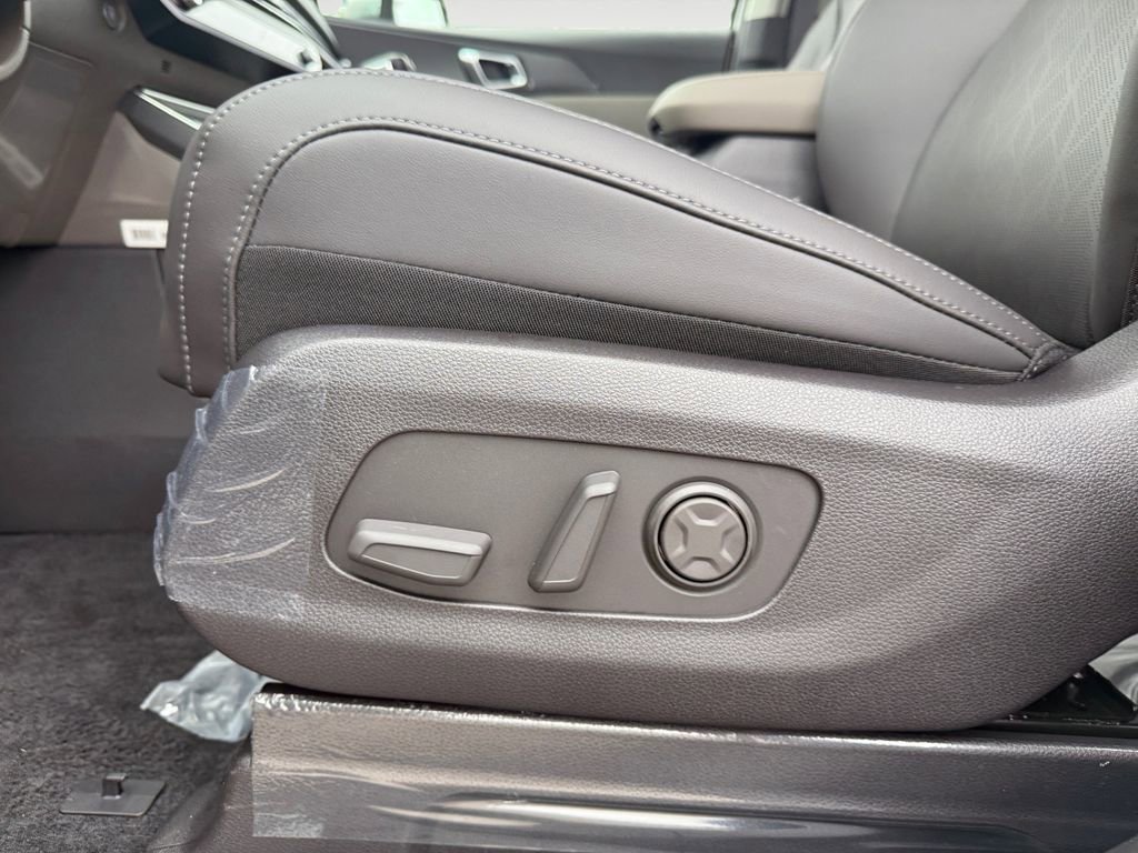 New 2026 Kia Carnival SX image 18