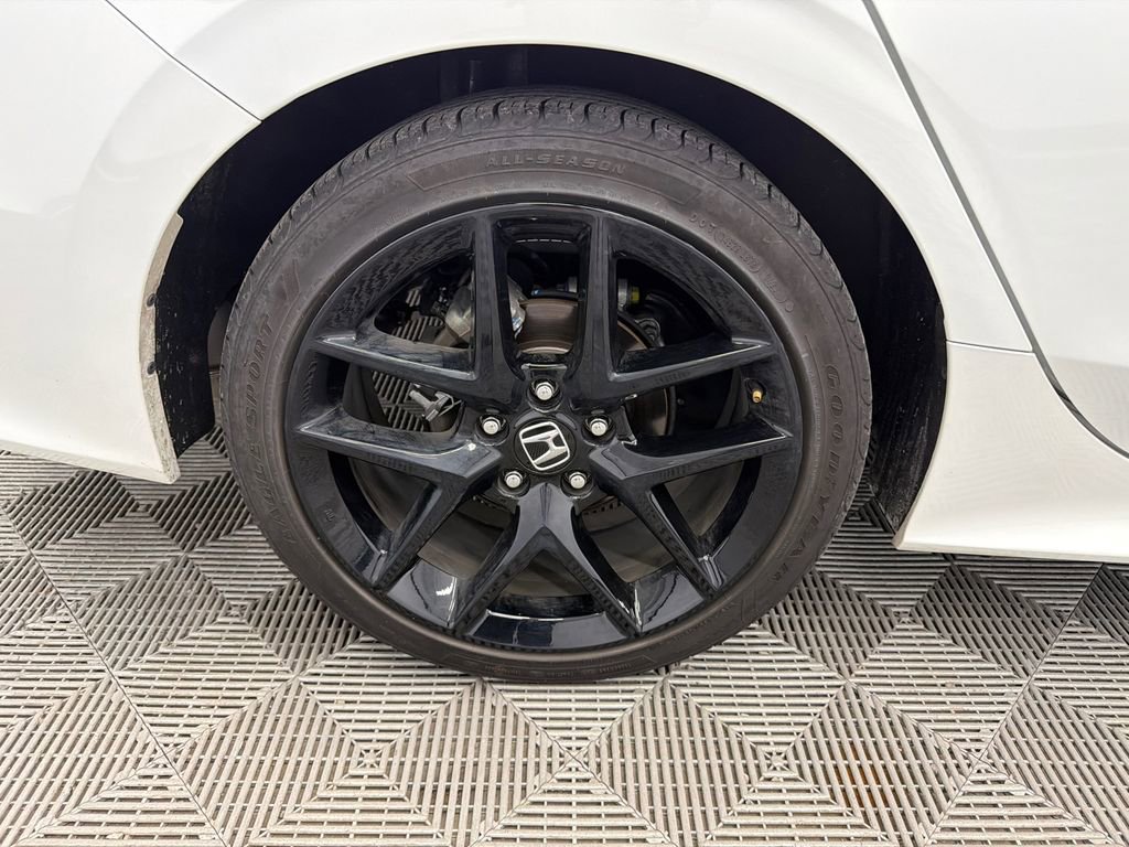 Used 2023 Honda Civic Sport image 18