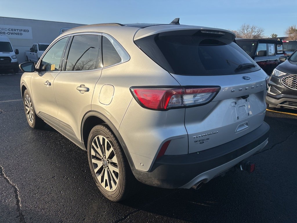 Used 2020 Ford Escape Titanium image 7