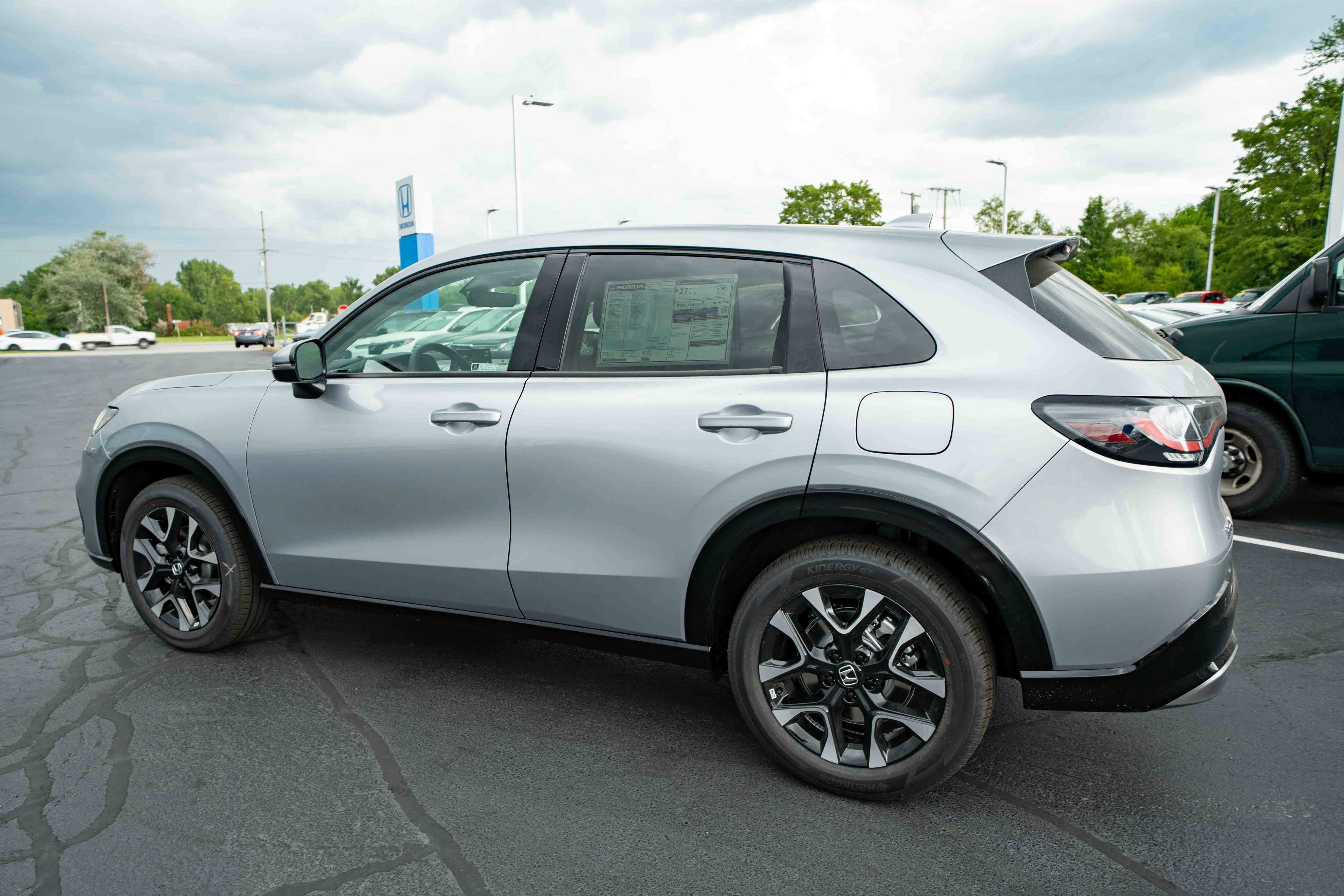 New 2026 Honda HR-V EX-L image 4