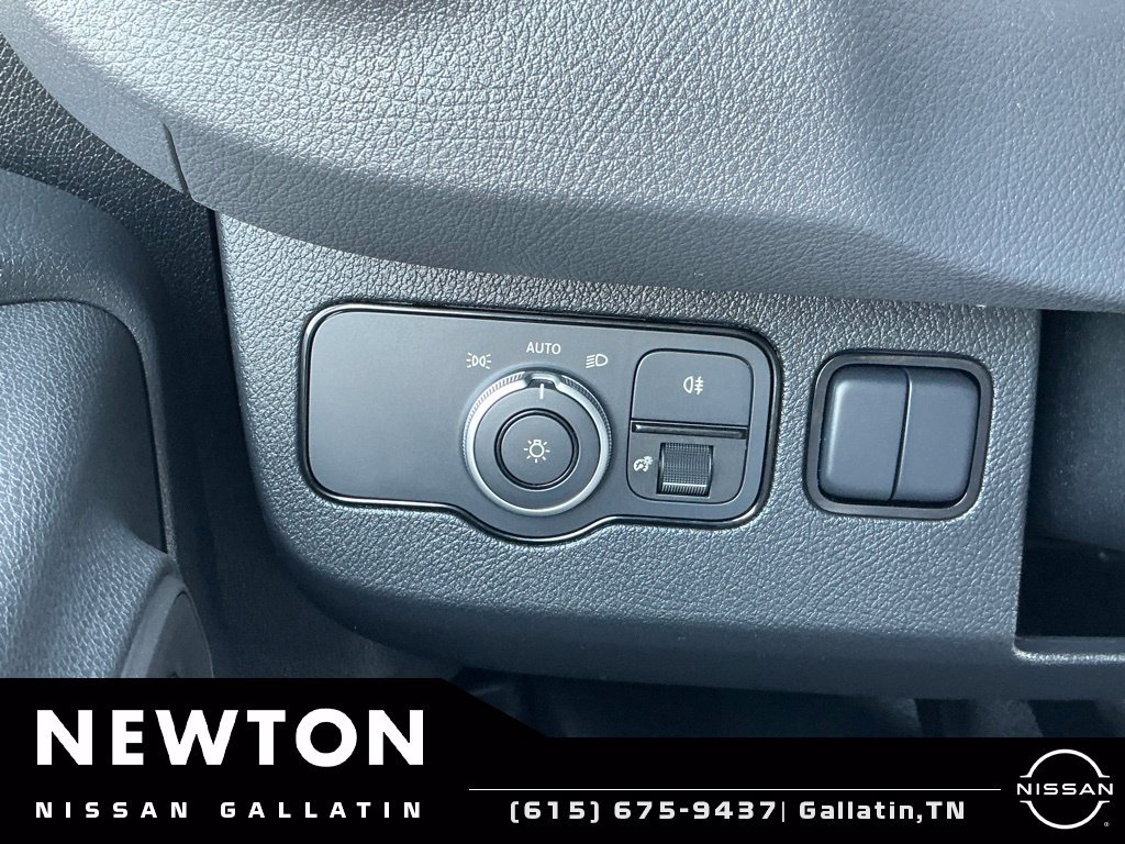 Used 2024 Mercedes-Benz Sprinter 2500 image 49