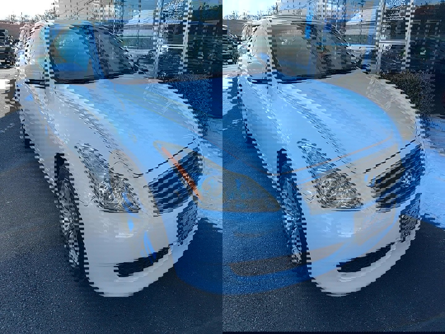 Used 2009 INFINITI G37 x Coupe w/ Premium Pkg image 2