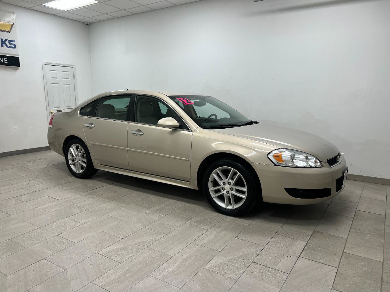Used 2012 Chevrolet Impala LTZ FWD image 13