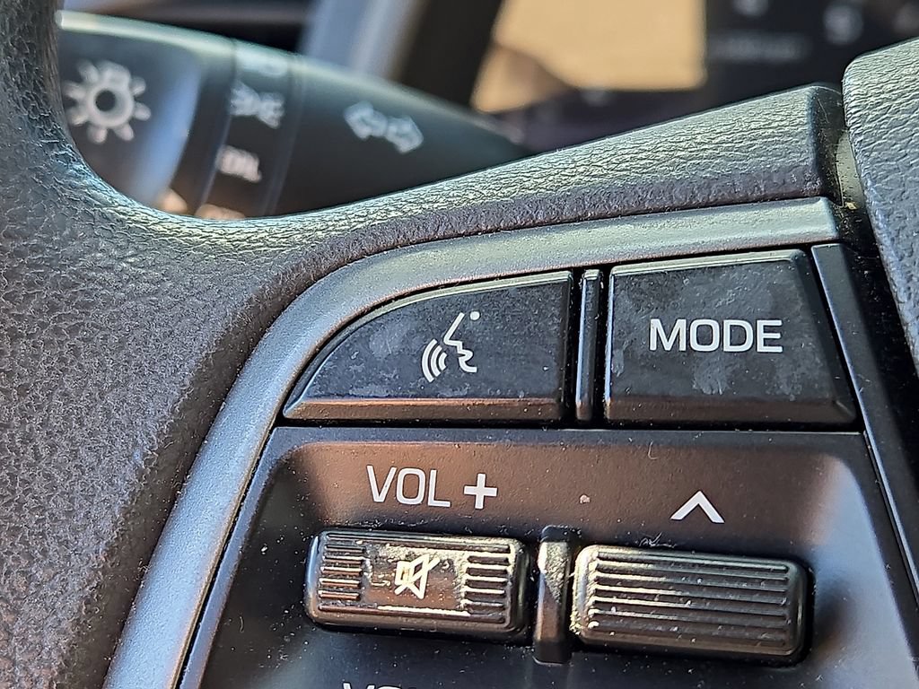 Used 2018 Hyundai Elantra SE FWD image 27