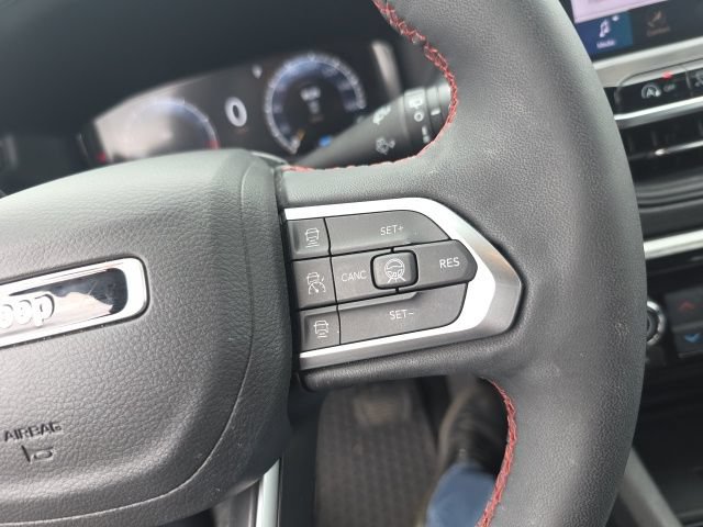 Used 2025 Jeep Compass Trailhawk w/ Trailhawk Elite Group AWD/4WD image 28