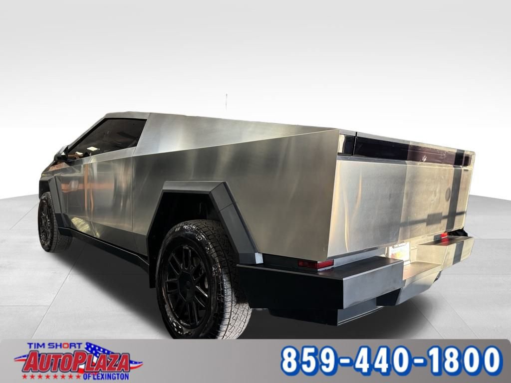 Used 2024 Tesla Cybertruck AWD Crew Cab image 2