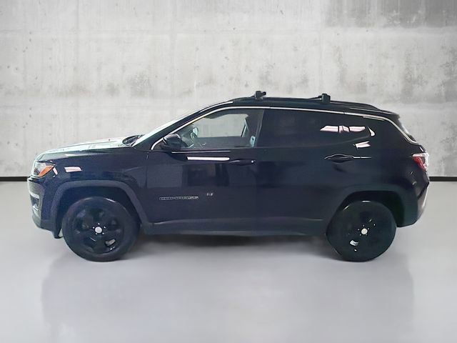 Used 2017 Jeep Compass Latitude w/ Popular Equipment Group image 8