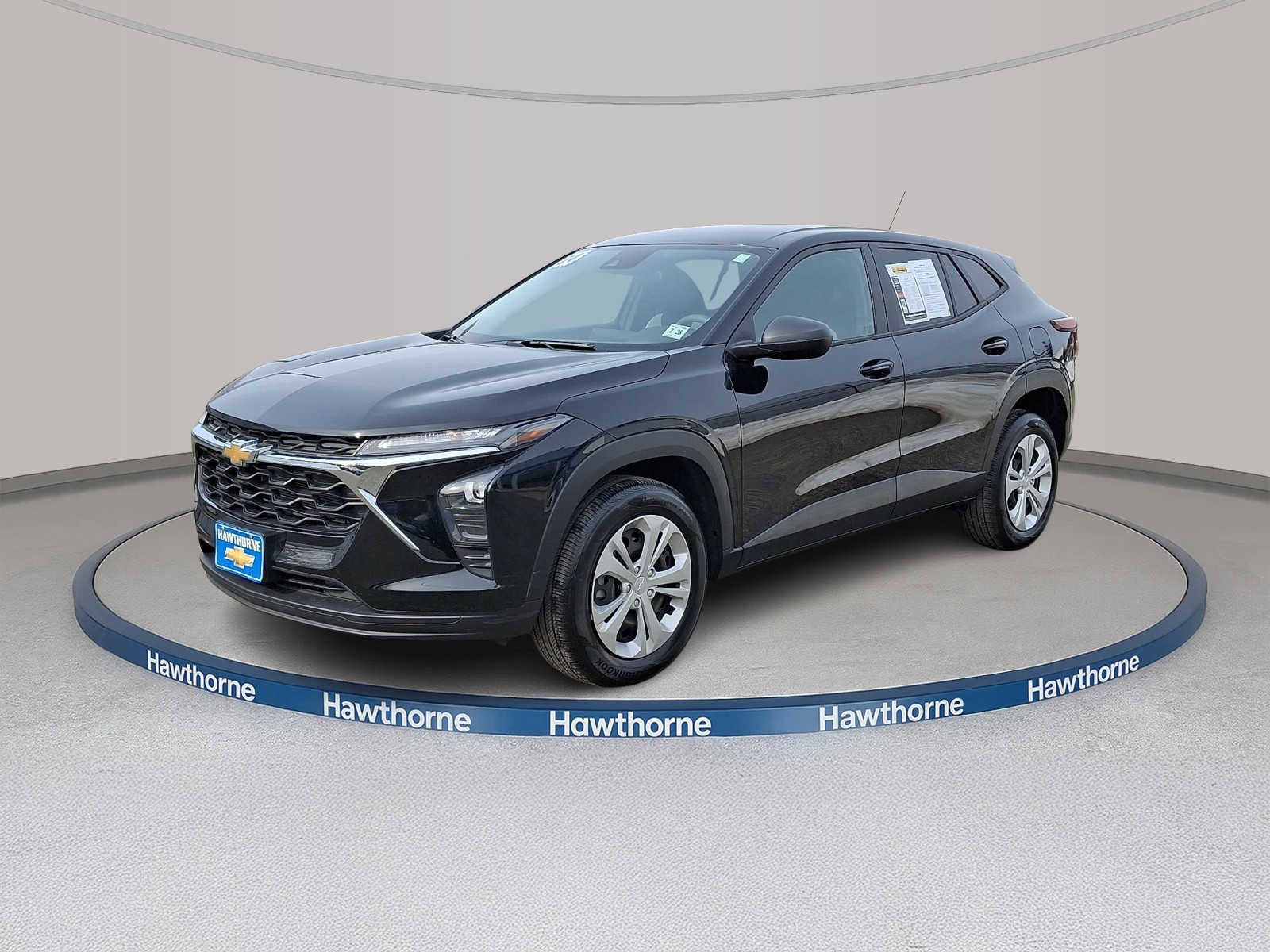 Used 2024 Chevrolet Trax LS image 3