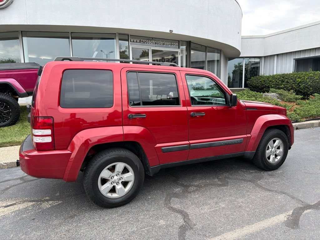 Used 2010 Jeep Liberty Sport w/ Popular Equipment Group AWD/4WD image 16