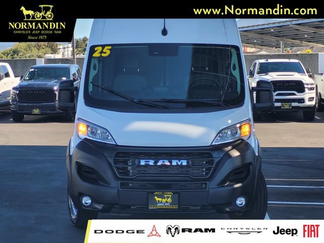 Used 2025 RAM ProMaster 2500 w/ Crew Van Package FWD image 2