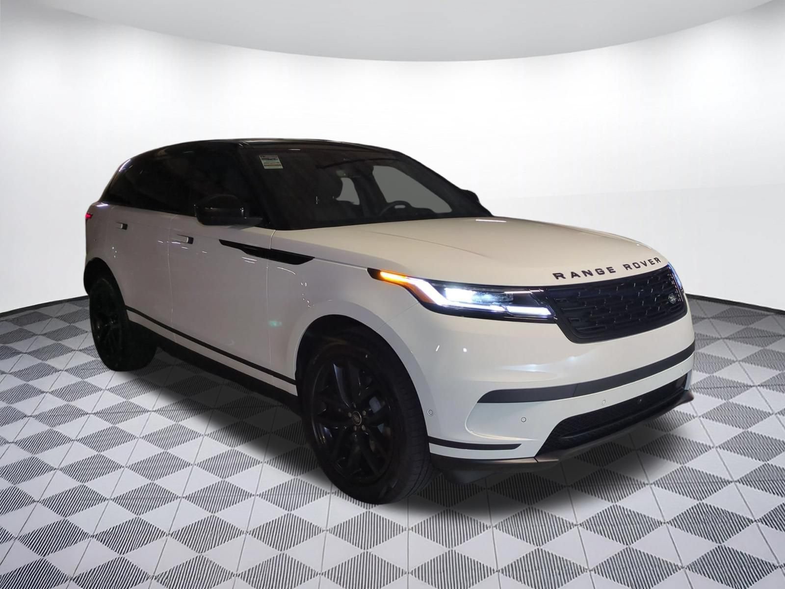 New 2026 Land Rover Range Rover Velar S AWD/4WD image 7