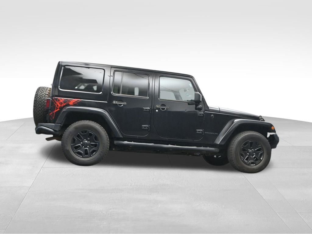 Used 2016 Jeep Wrangler Unlimited Sahara AWD/4WD image 9